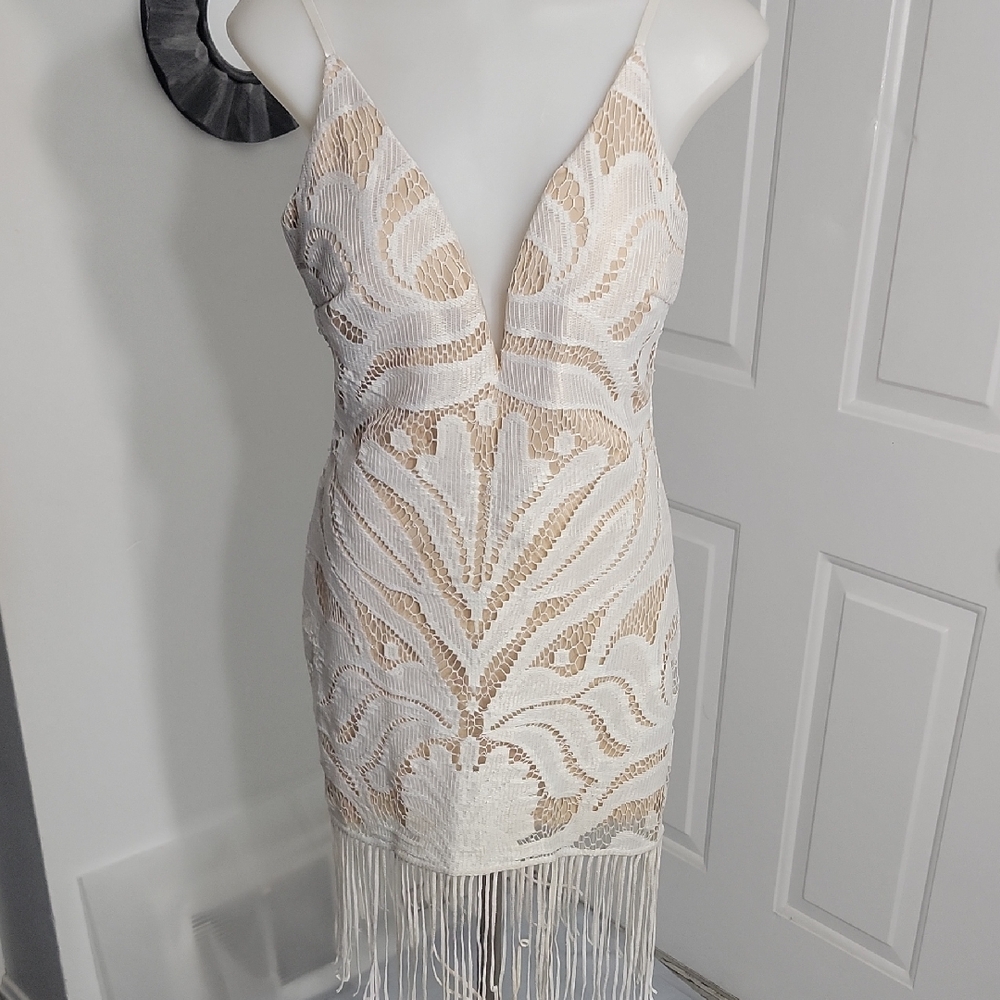 White Lace Symmetrical Deep V Nude Lining Dress with Fringe Hem Size M